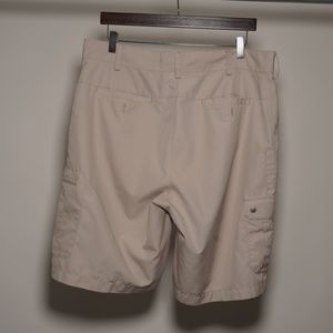 Under armour khaki cargo golf shorts